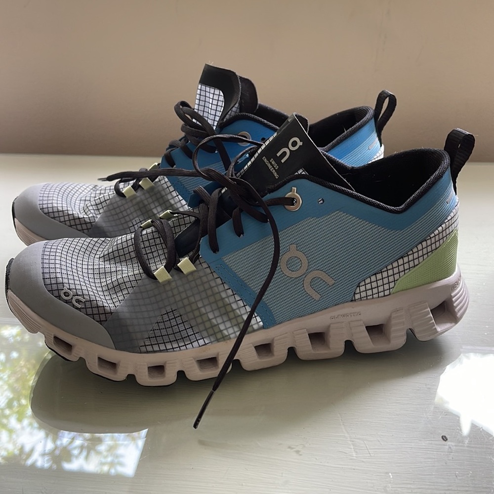 On Cloud X Shift - Worn once. Size 7 Color: Niagara/ White